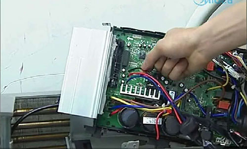 松江美的空调电话是多少